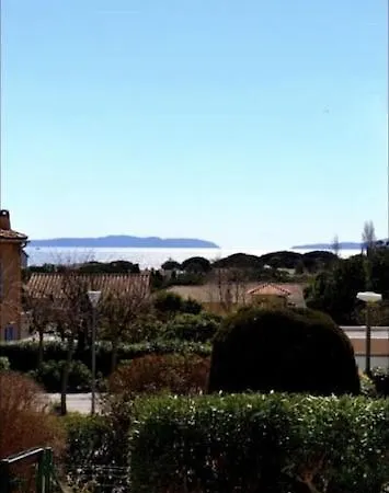 Au Petit Bonheur Vue Mer, Parking, 400m Apartment *